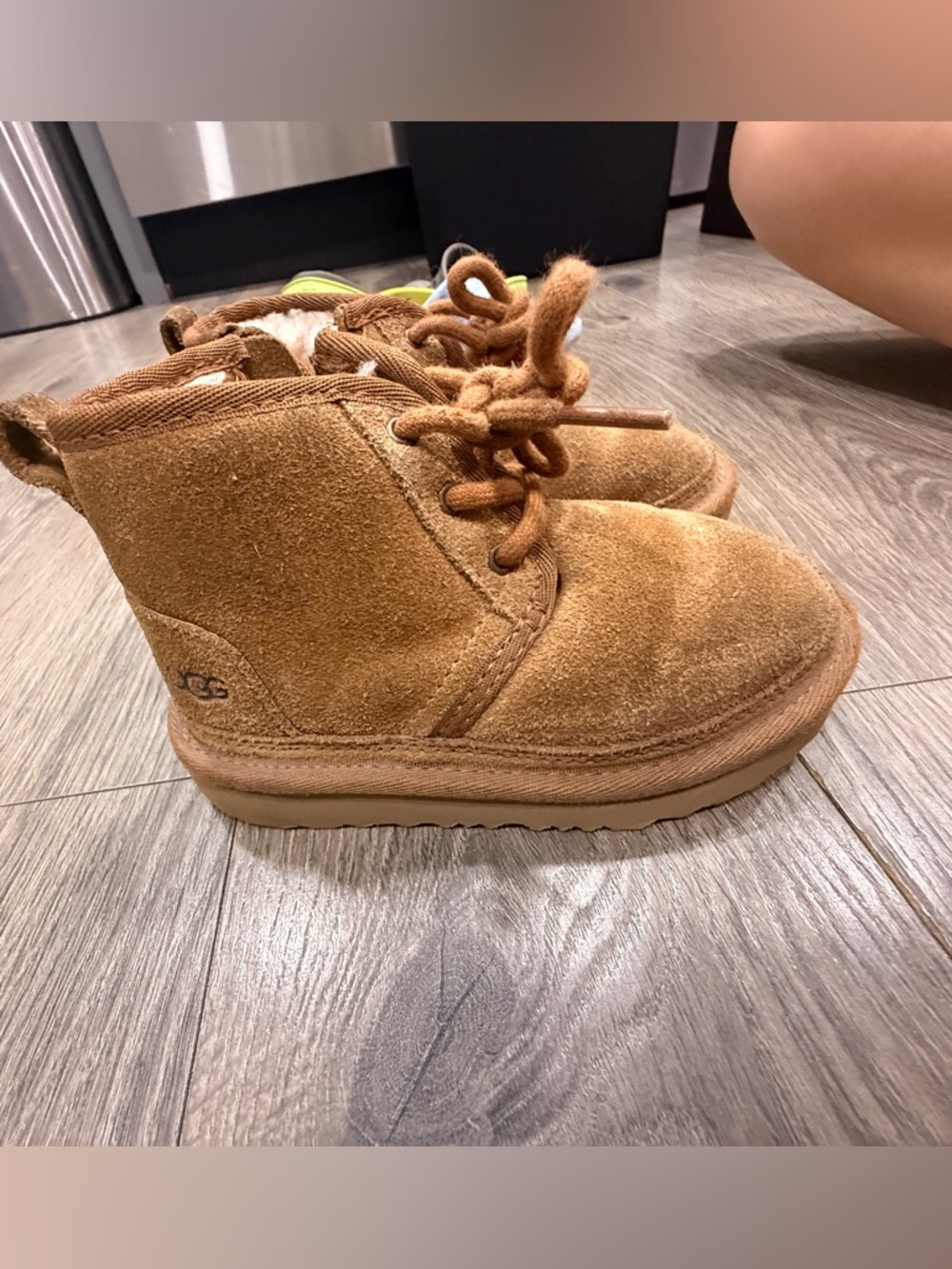 UGG Kids Chestnut Suede Lace-Up Boot